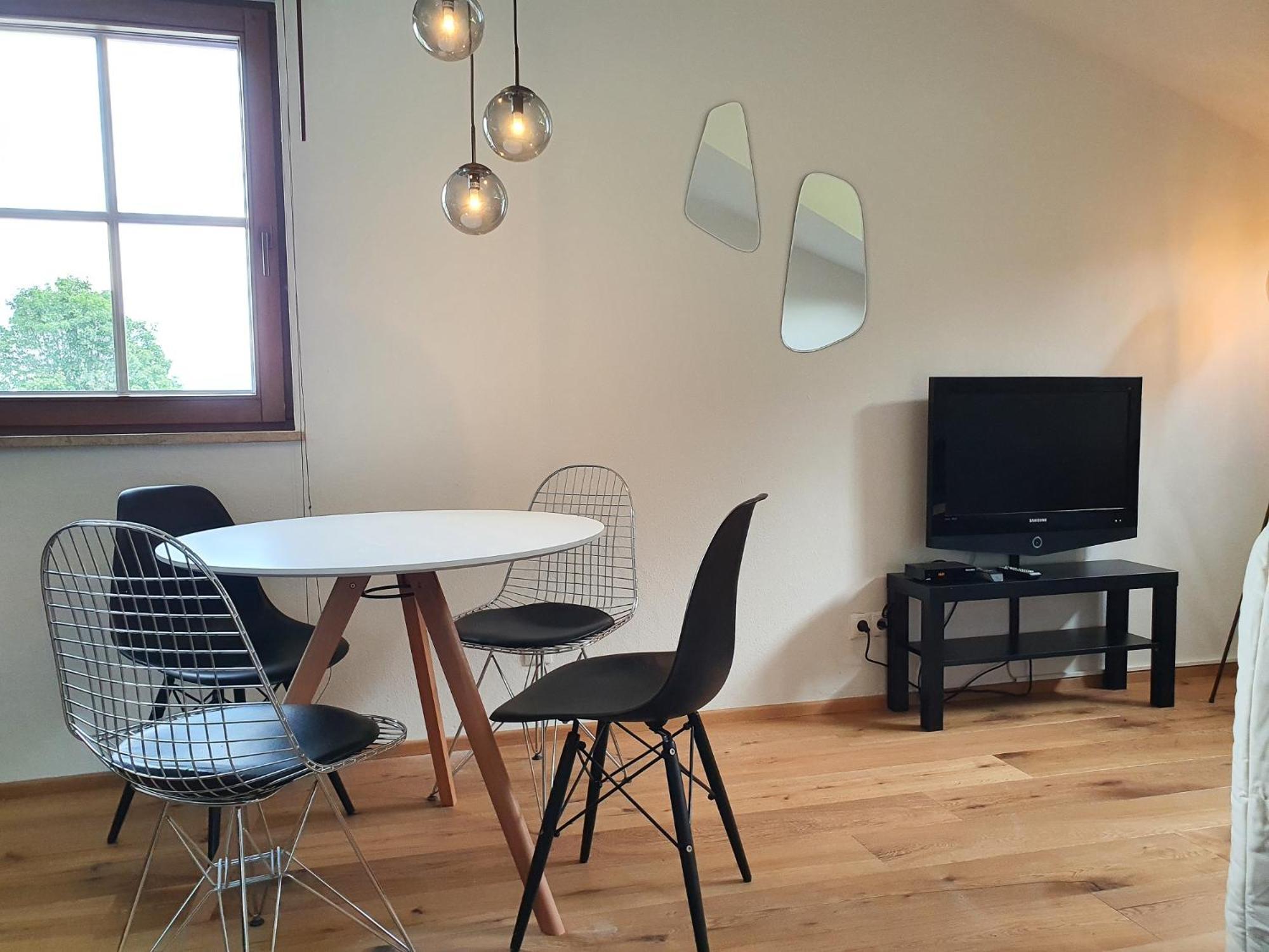 Alpenflair Apartment Mit Bergblick - Inkl Parkplatz #7 Innsbruck Buitenkant foto